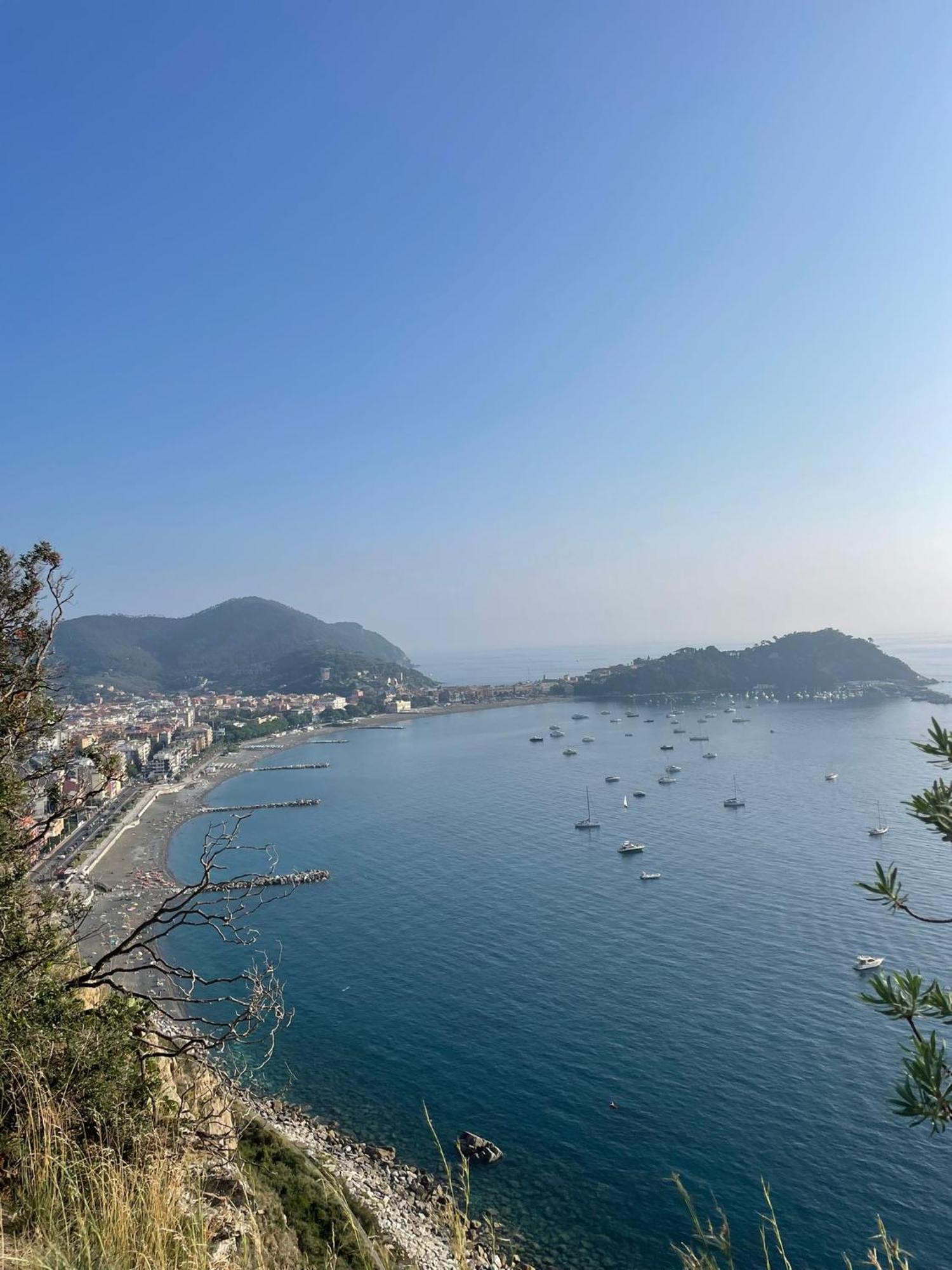 La Vie En Rose Flat Sestri Levante Exterior foto